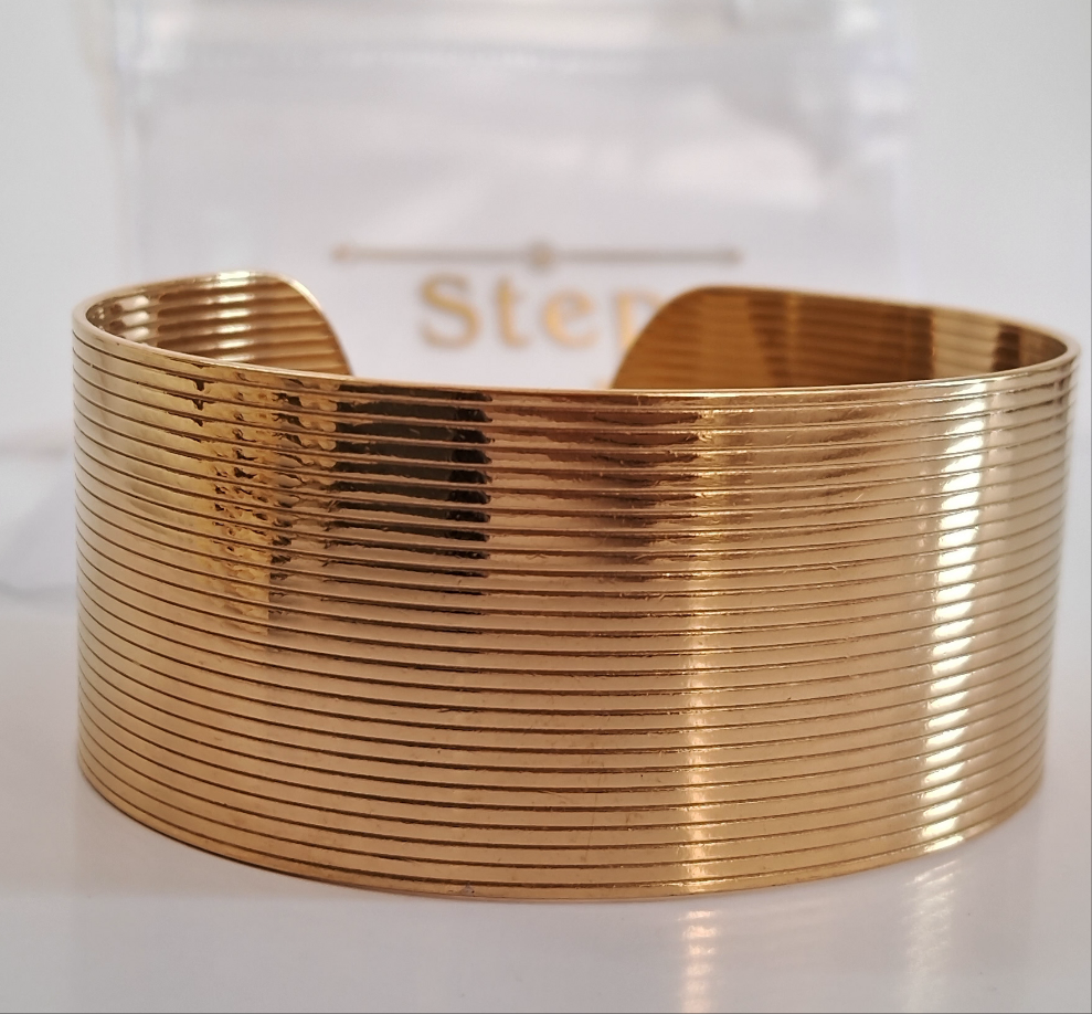 Bold Gold Cuff Bracelet || 18K Gold-Plated waterproof-Step - Up