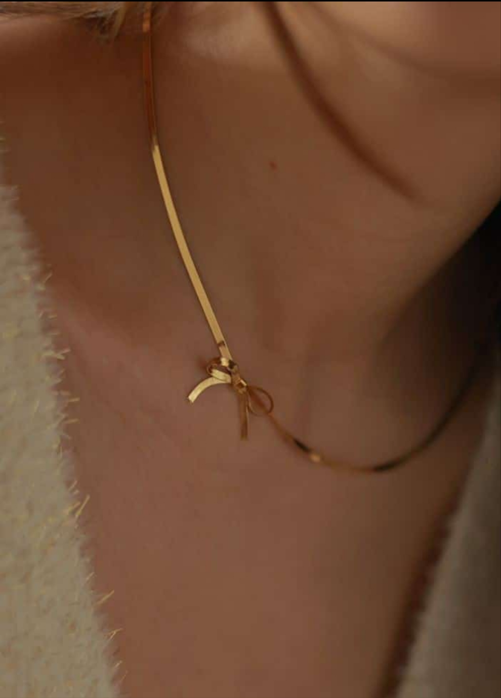 Short Bow Necklace || 18K Gold-Plated-Step - Up