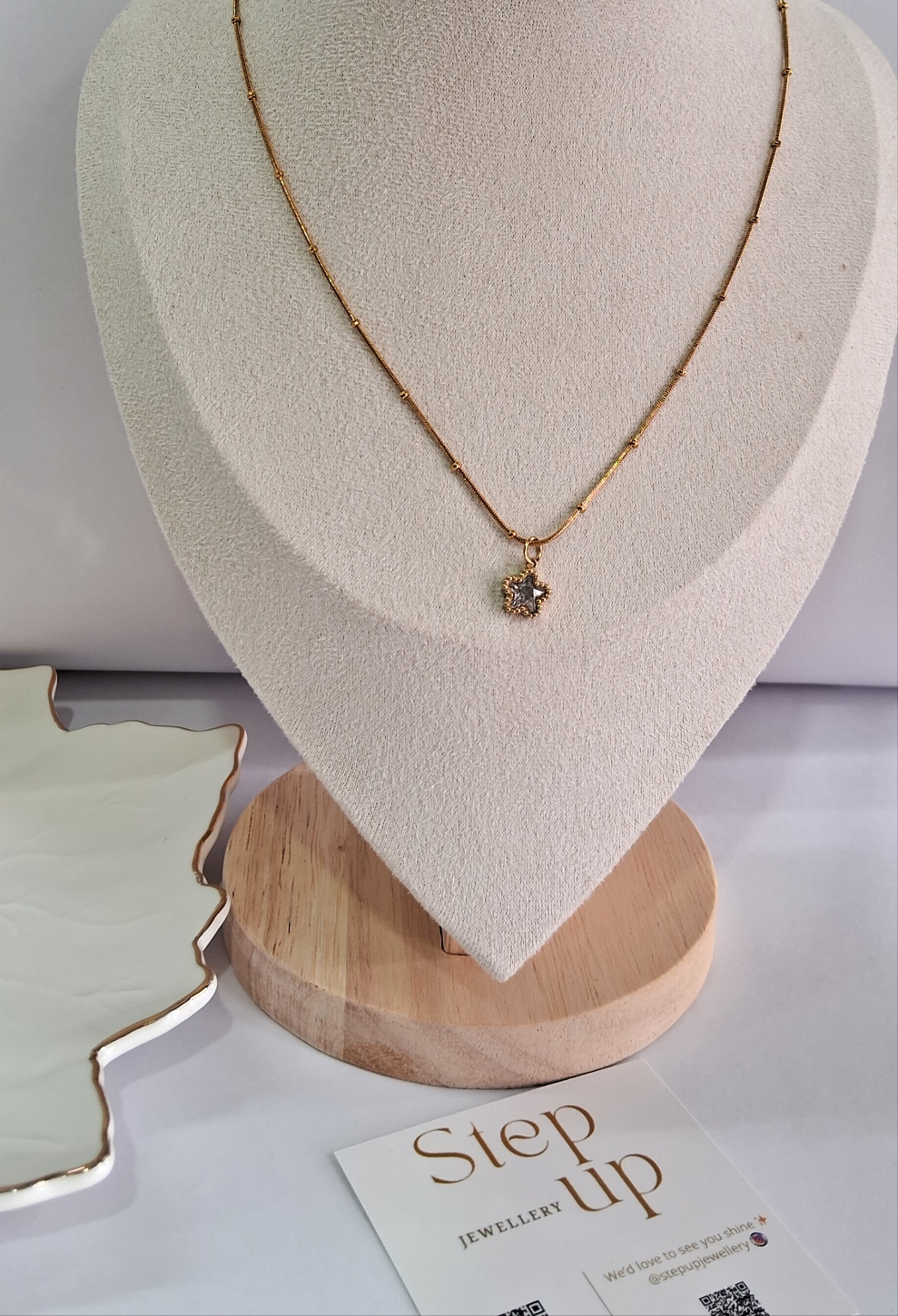 Tose Necklace