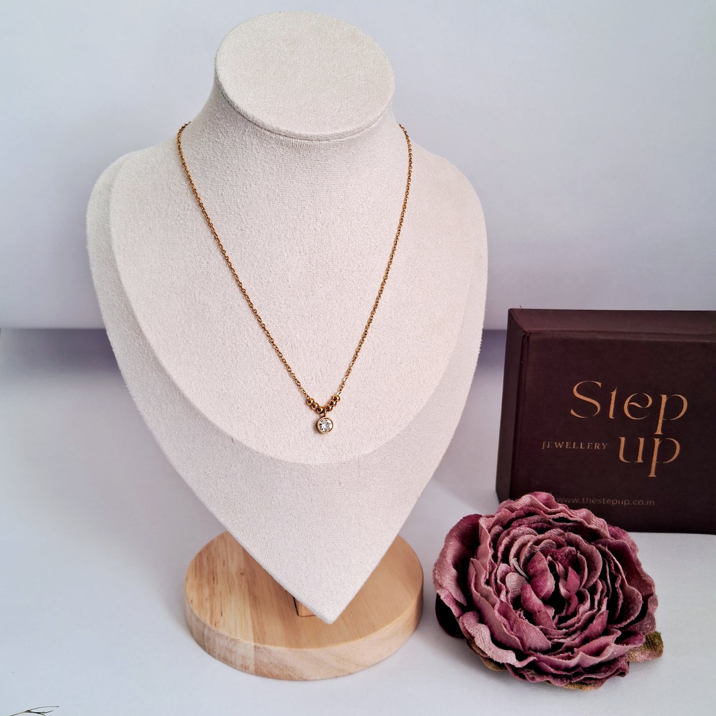 Everyday Essential-Step - Up