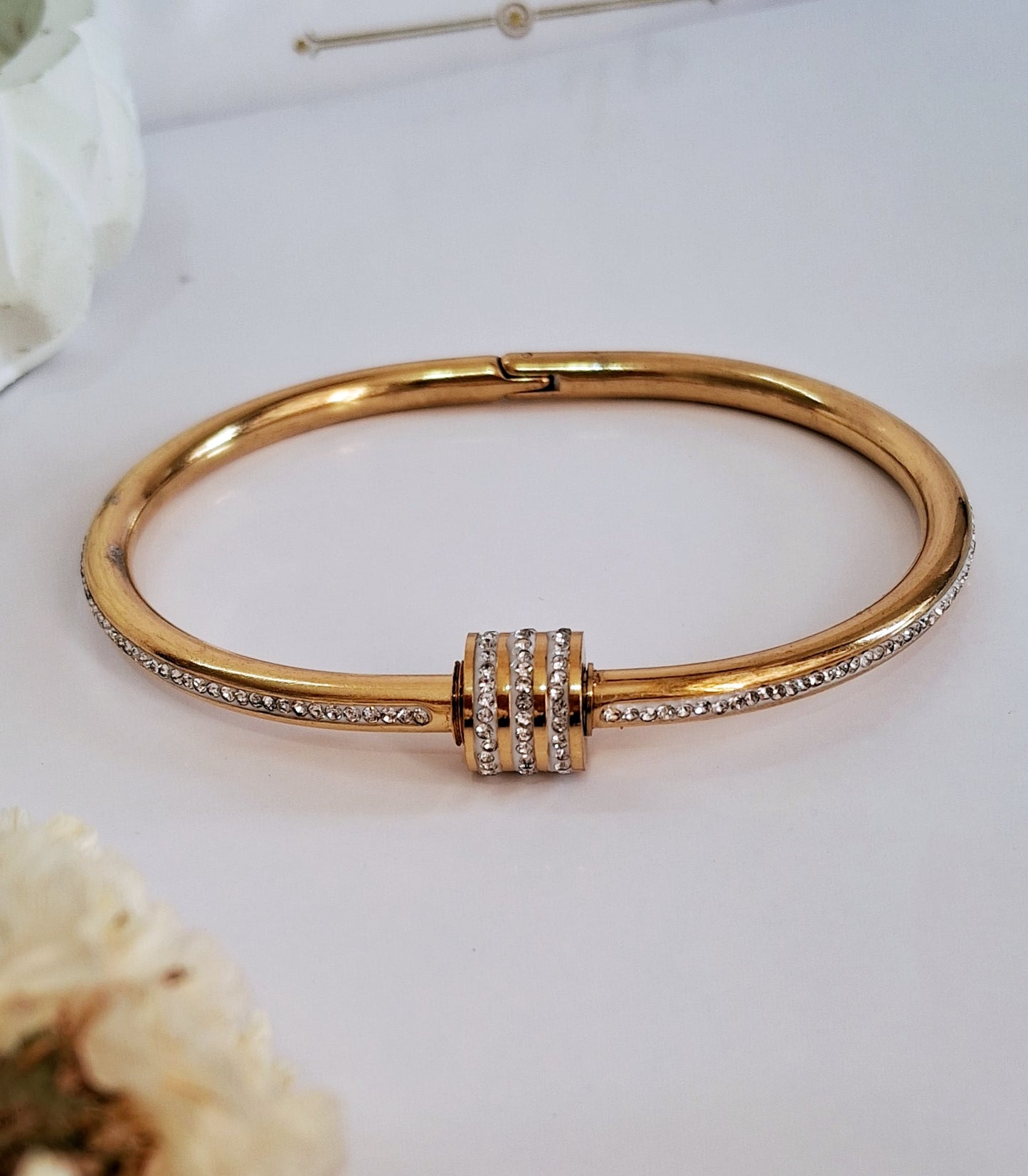 Starlet Cuff Bracelet || 18K Gold-Plated waterproof-Step - Up