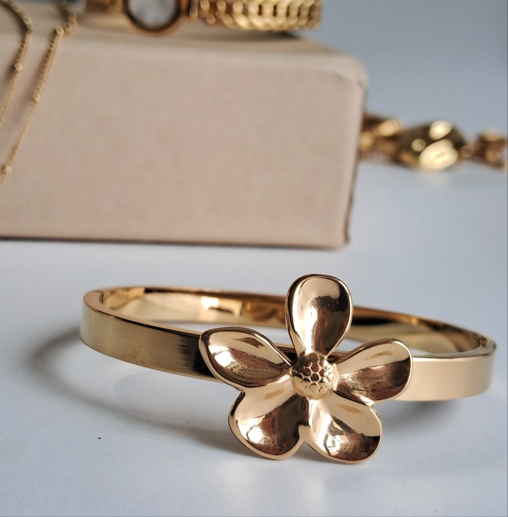Blossom Cuff Bracelet | 18K Gold-Plated-Step - Up