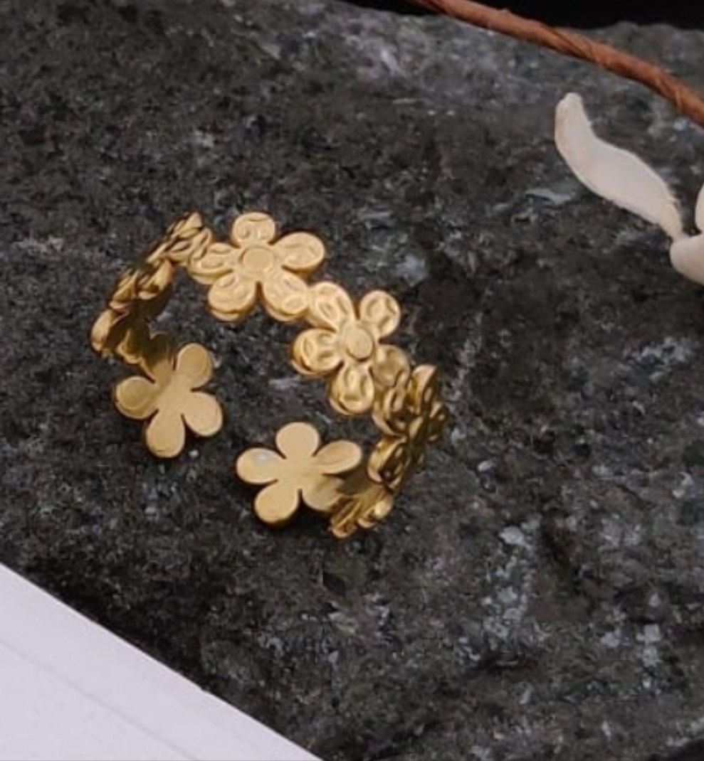 Florida Ring || 18K Gold-Plated-Step - Up