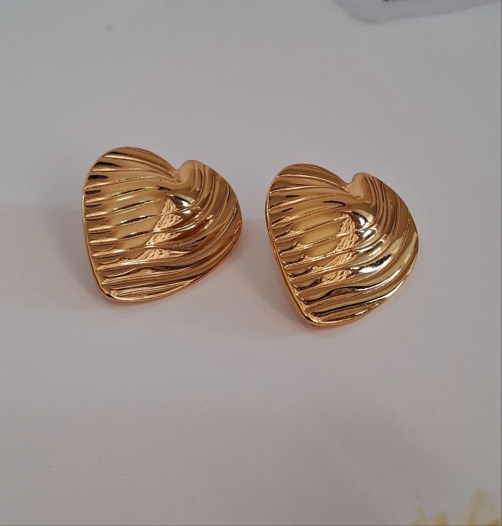 Heart Earrings || 18k-Gold Plated Waterproof-Step - Up