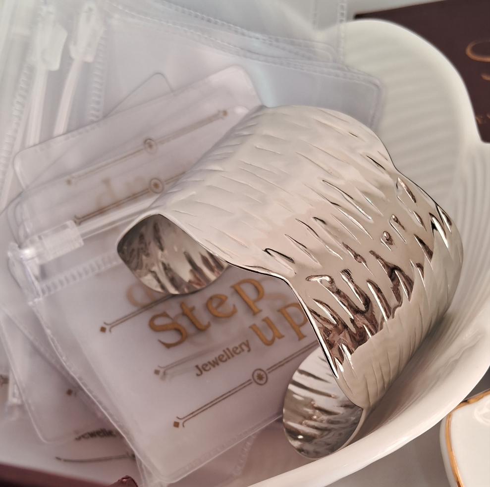 Lustre cuff Bracelet || Silver plated waterproof-Step - Up