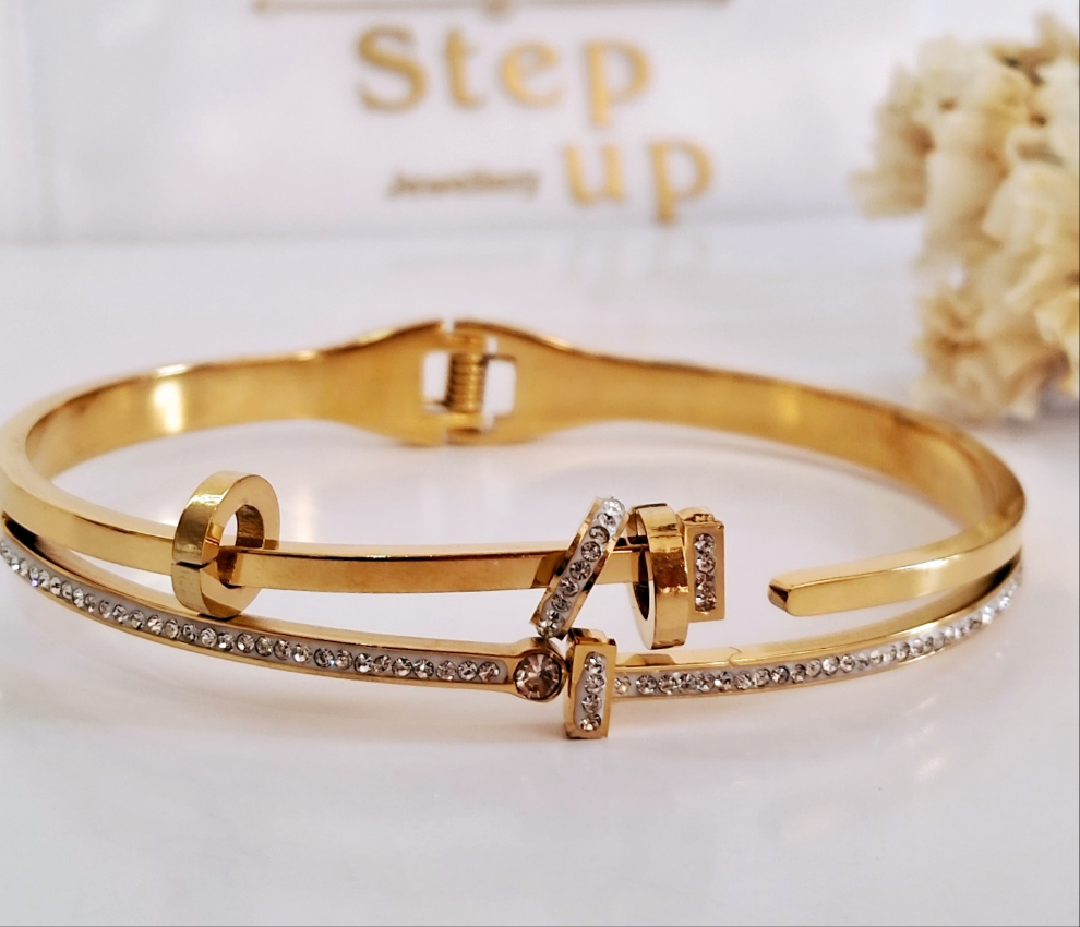 Eterna Cuff Bracelet || 18K Gold-Plated waterproof-Step - Up