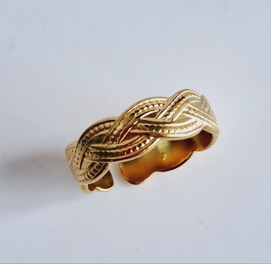 Ember Ring || 18K Gold-Plated-Step - Up