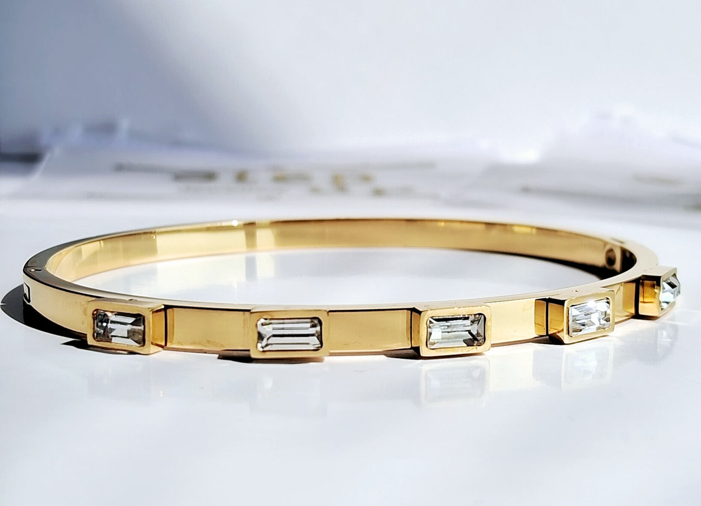 Mintara Band Bracelet || 18K Gold-Plated-Step - Up