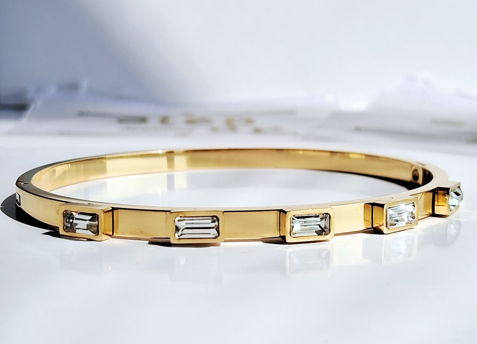 Mintara Band Bracelet || 18K Gold-Plated-Step - Up
