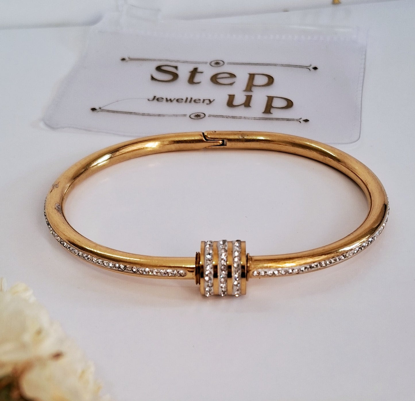 Starlet Cuff Bracelet || 18K Gold-Plated waterproof-Step - Up