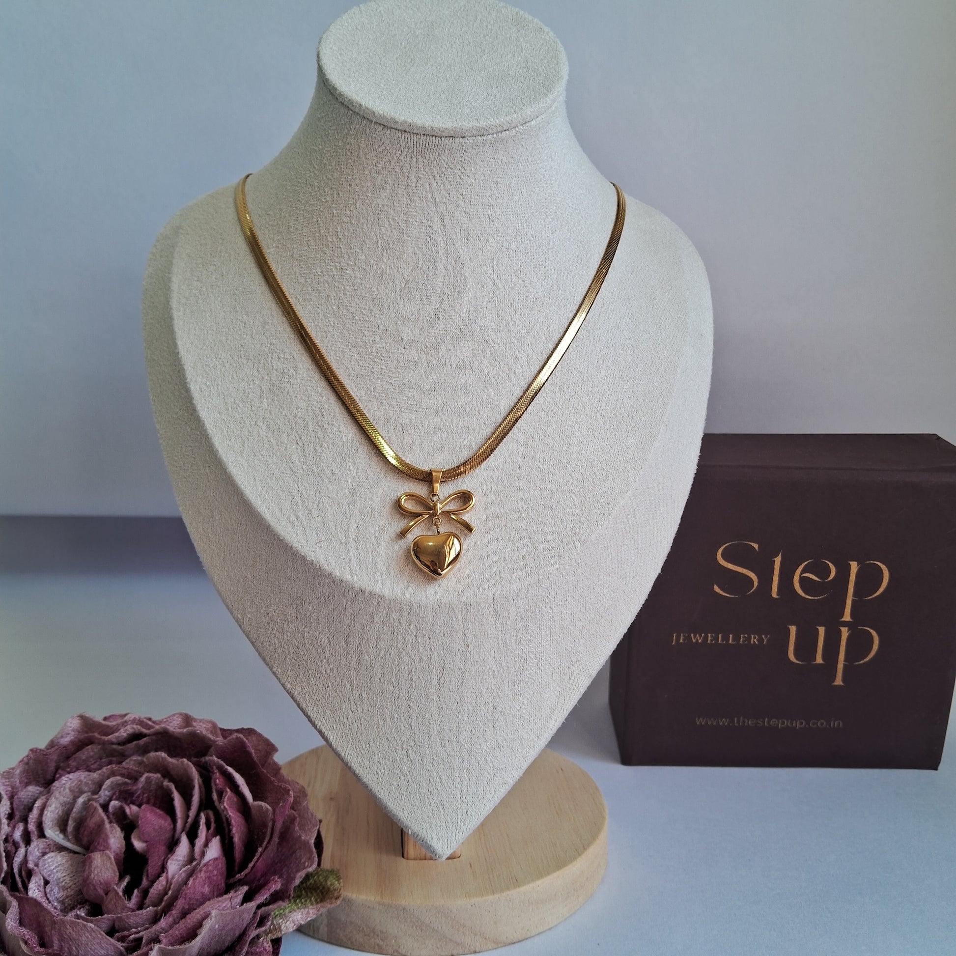 Bow heart  Necklace || 18K Gold-Plated-Step - Up