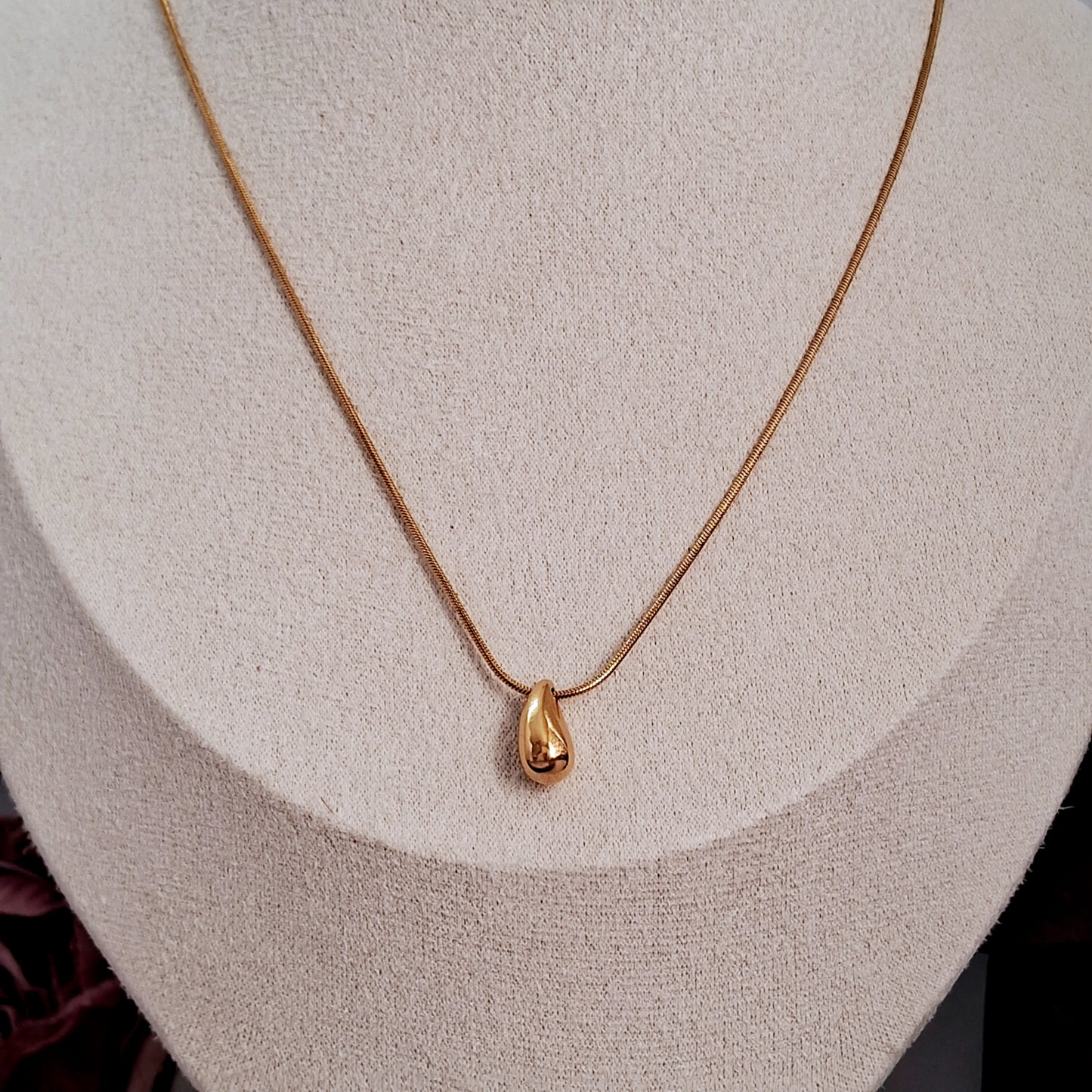 Dewy Necklace