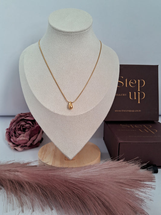 Dewy Necklace