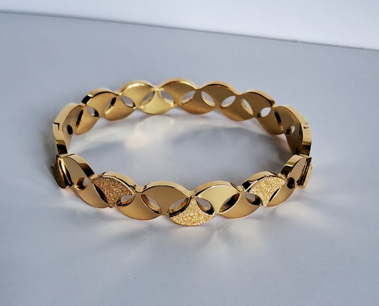 Noir Band Bracelet | 18K Gold Plated-Step - Up