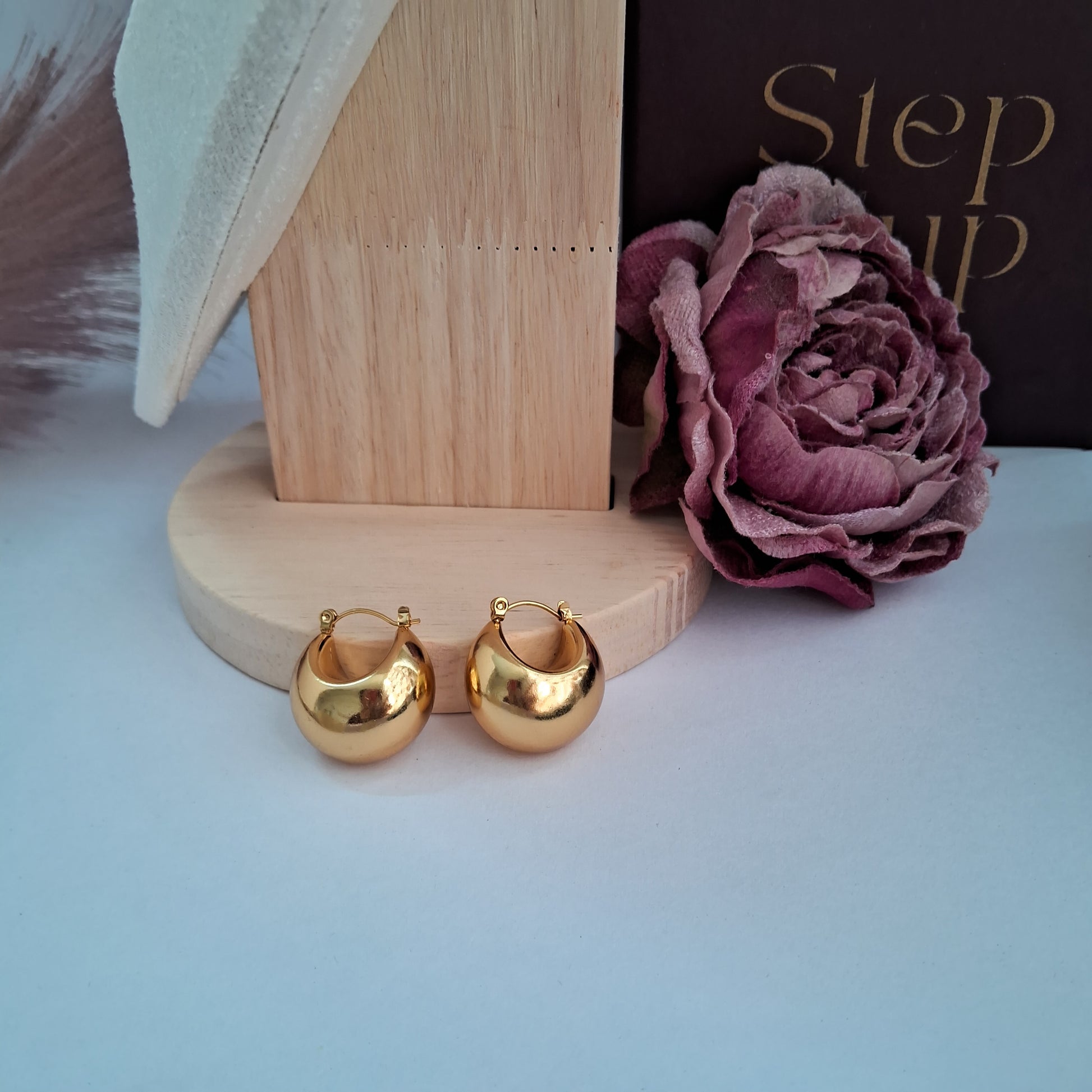 Alara Hoop earrings || 18k-Gold Plated Waterproof-Step - Up