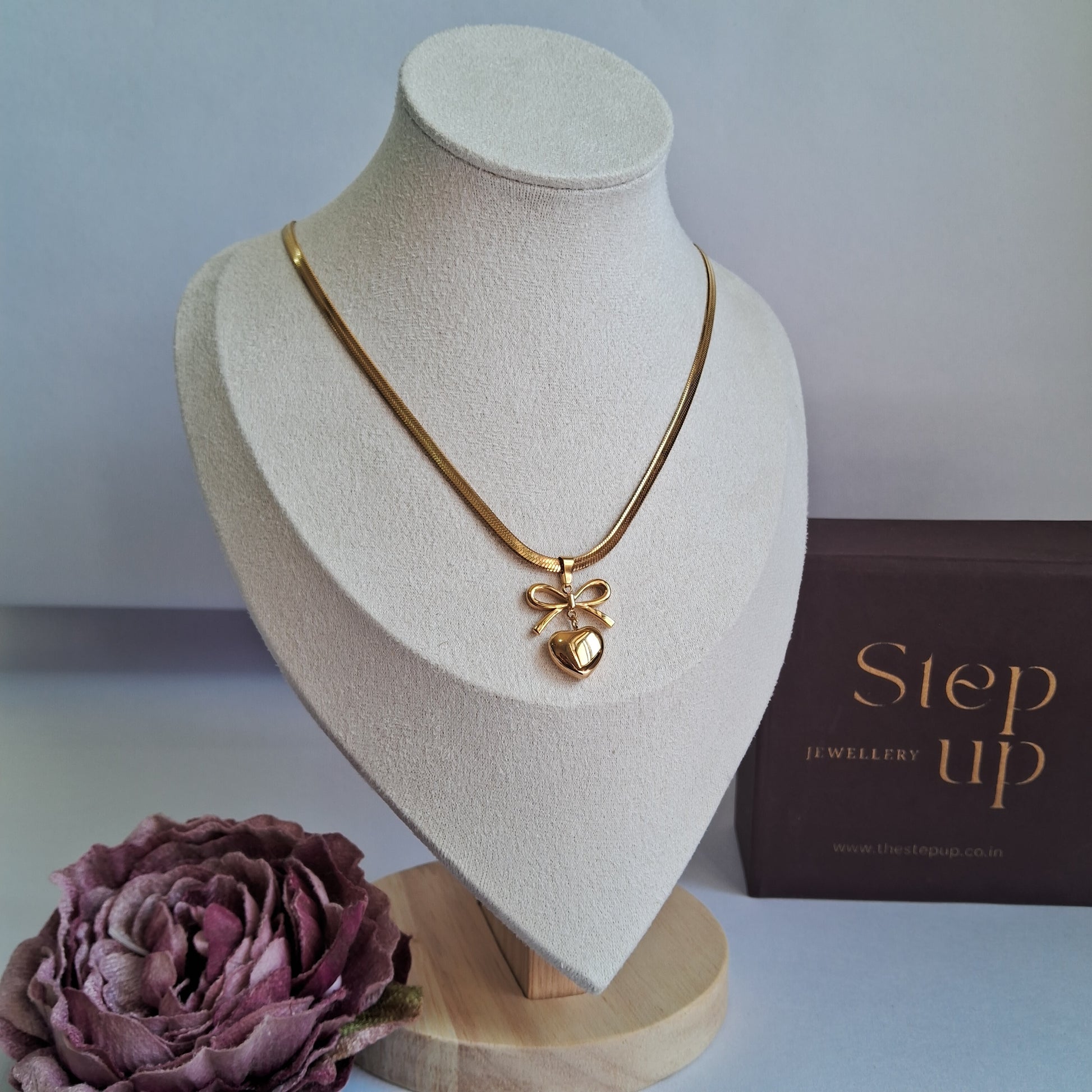 Bow heart  Necklace || 18K Gold-Plated-Step - Up