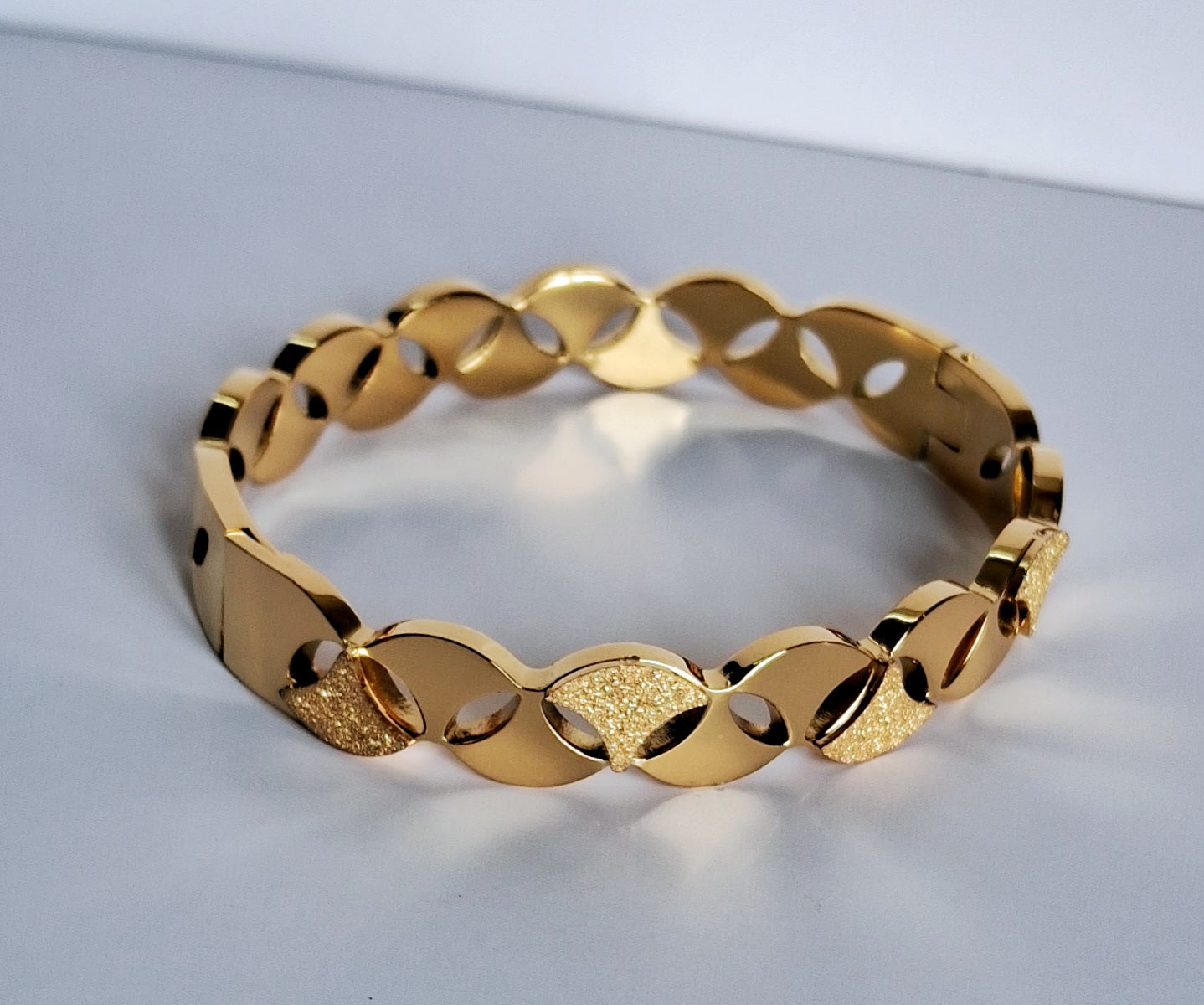 Noir Band Bracelet | 18K Gold Plated-Step - Up